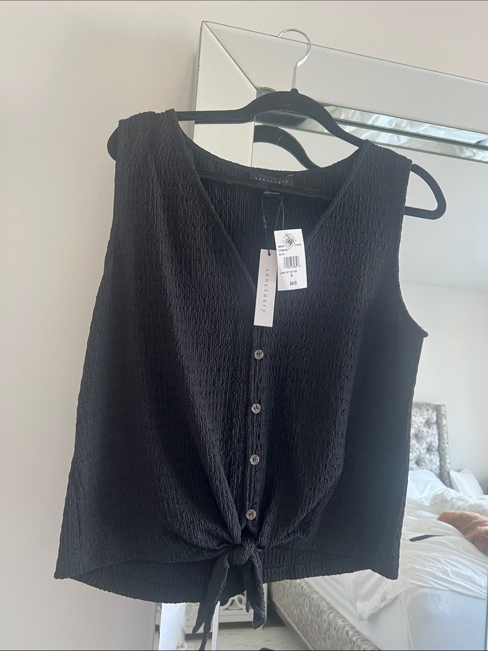 Aritzia Black Sleeveless Button-Front Tie-Hem Camisole